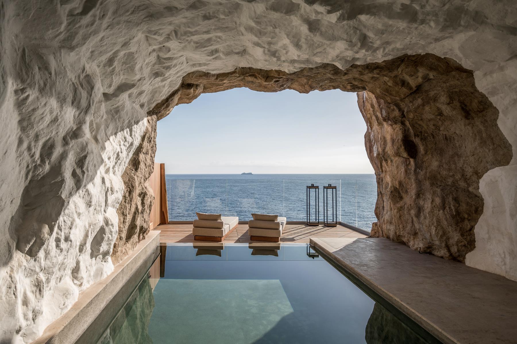 Acro Suites saltwater pool in Agia Pelagia, Greece