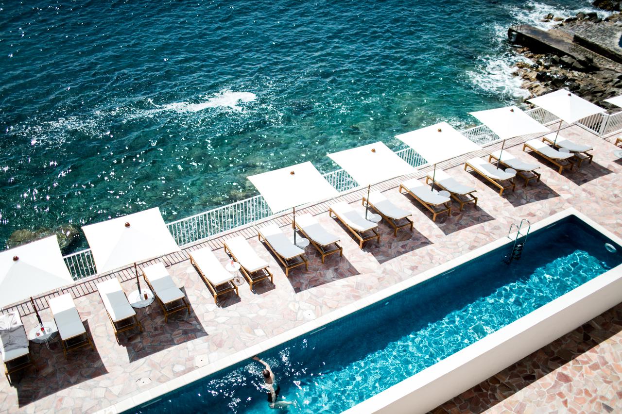 Hôtel Les Roches Rouges saltwater pool in Saint-Raphaël, France