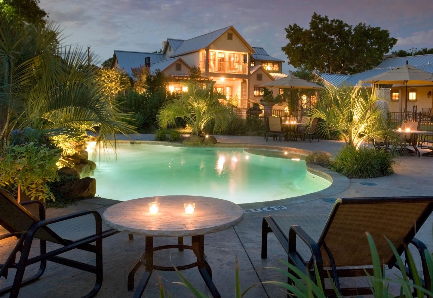 Inn on Lake Granbury saltwater pool in Granbury, United States