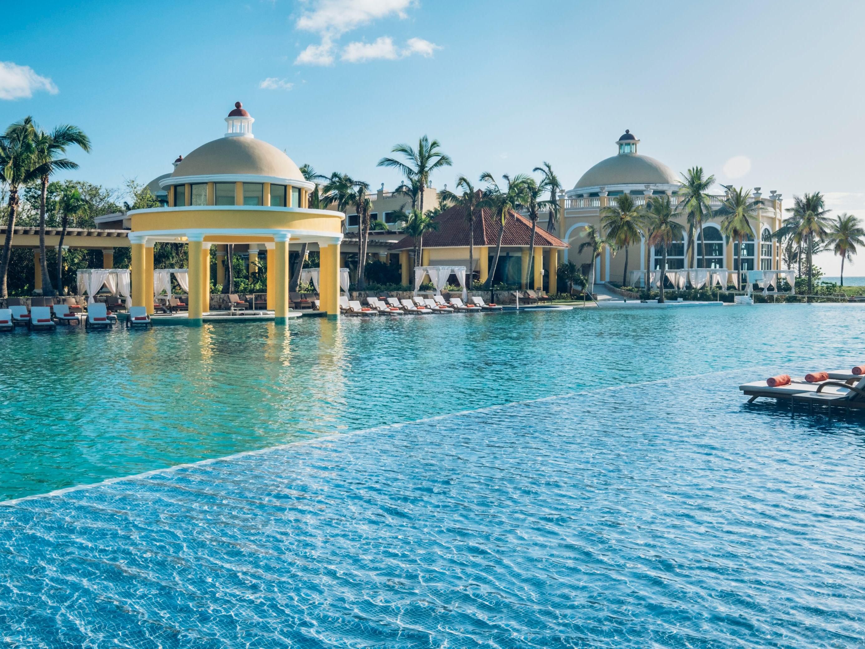 Joia Paraíso Iberostar saltwater pool in Riviera Maya, Mexico