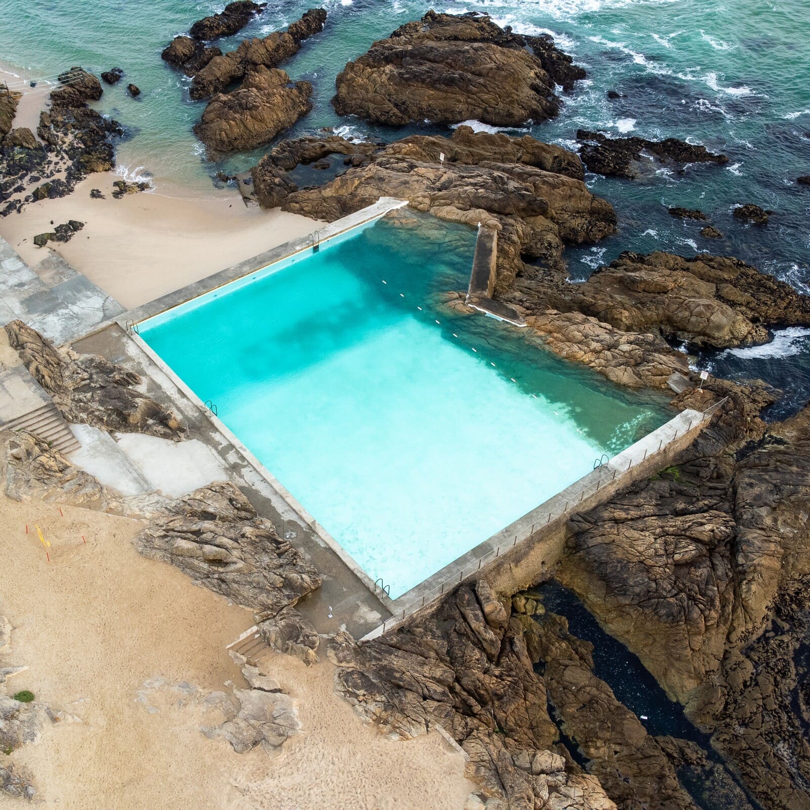 Piscina das Marés saltwater pool in Leça da Palmeira, Portugal