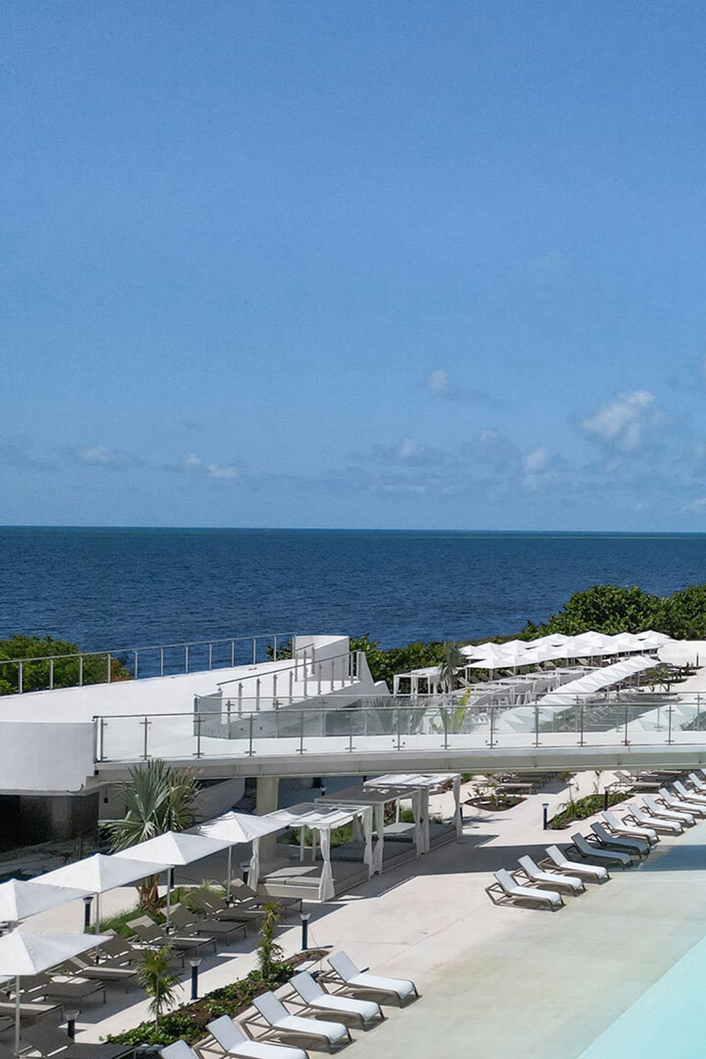 Ava Resort Crystal Lagoon, a saltwater pool in Cancún, Mexico