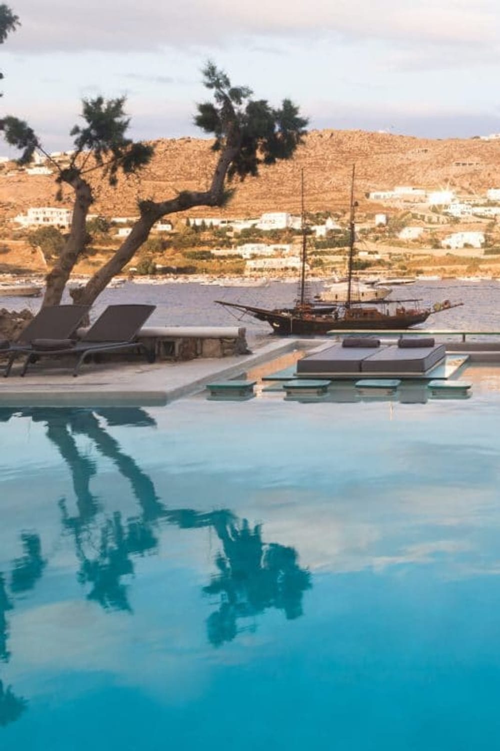 Kivotos Mykonos, a saltwater pool in Ornos, Greece