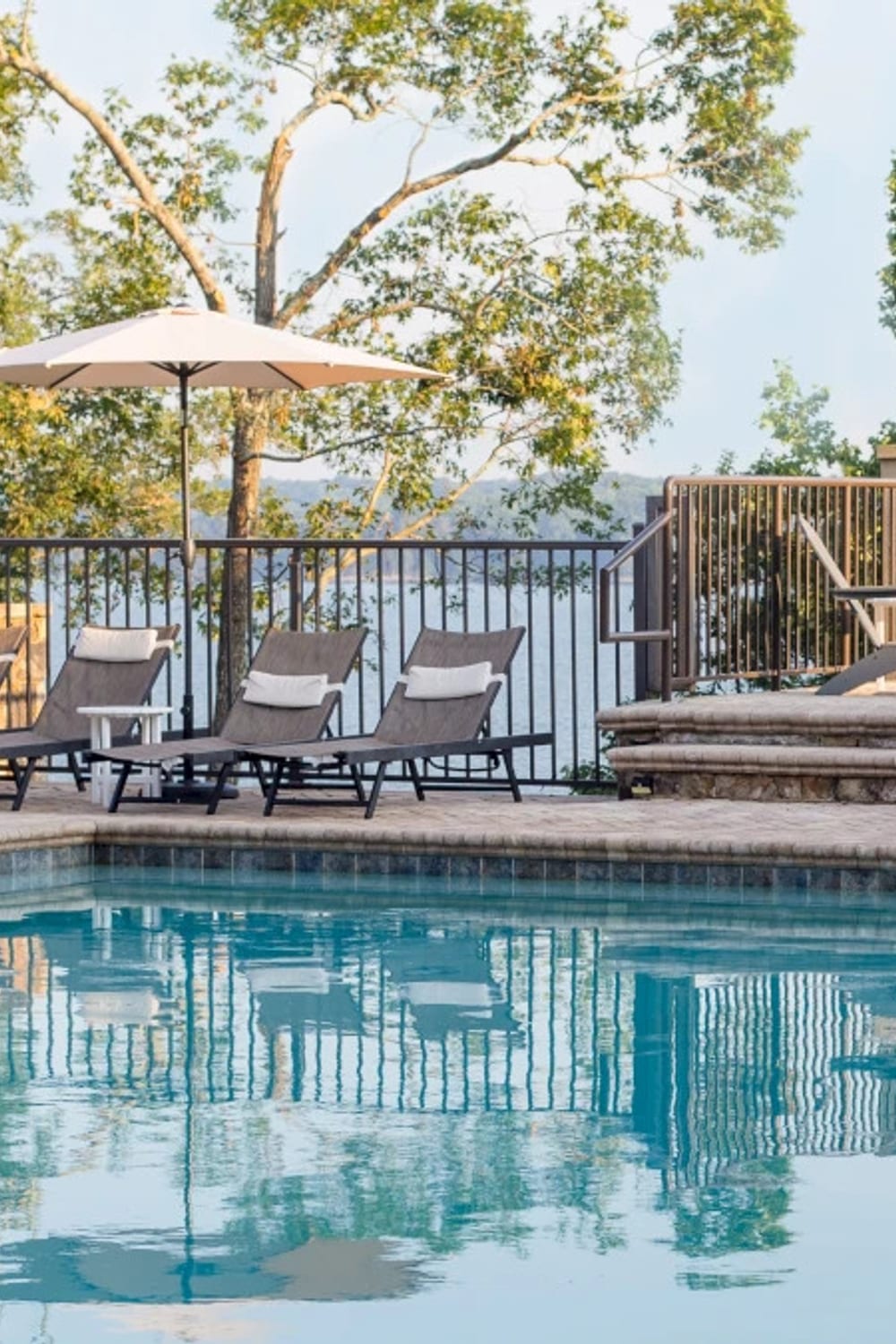 Lanier Islands Legacy Lodge, a saltwater pool in Buford, Georgia, United States