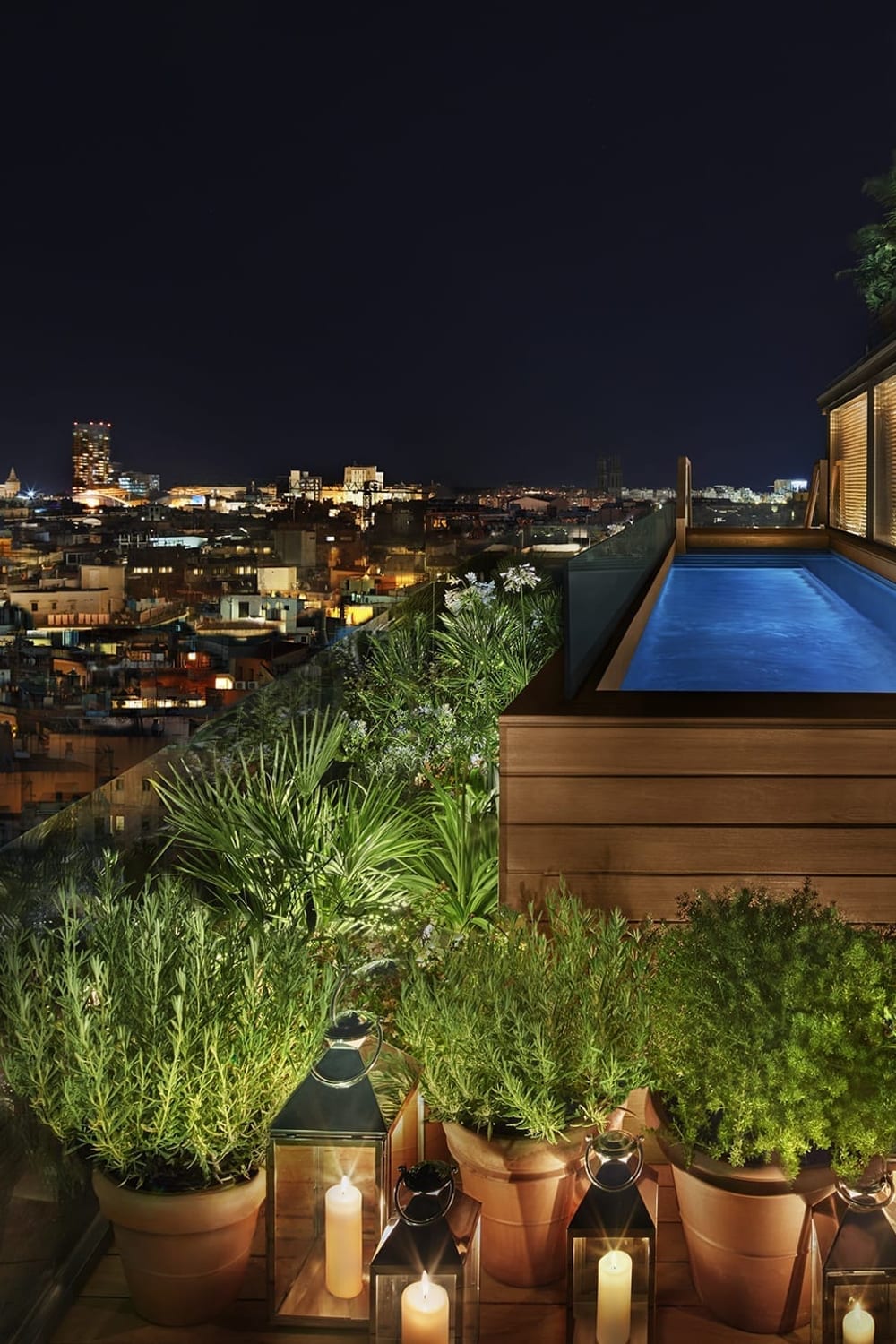 The Barcelona EDITION, a saltwater pool in Barcelona, Spain